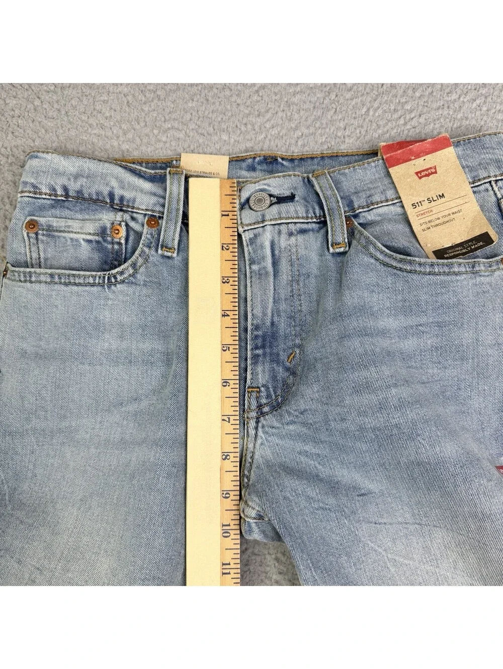 Levis nwt excellent